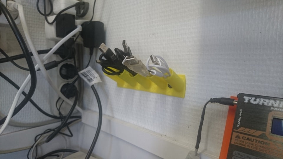 Kabelhalter für USB- und Ladekabel