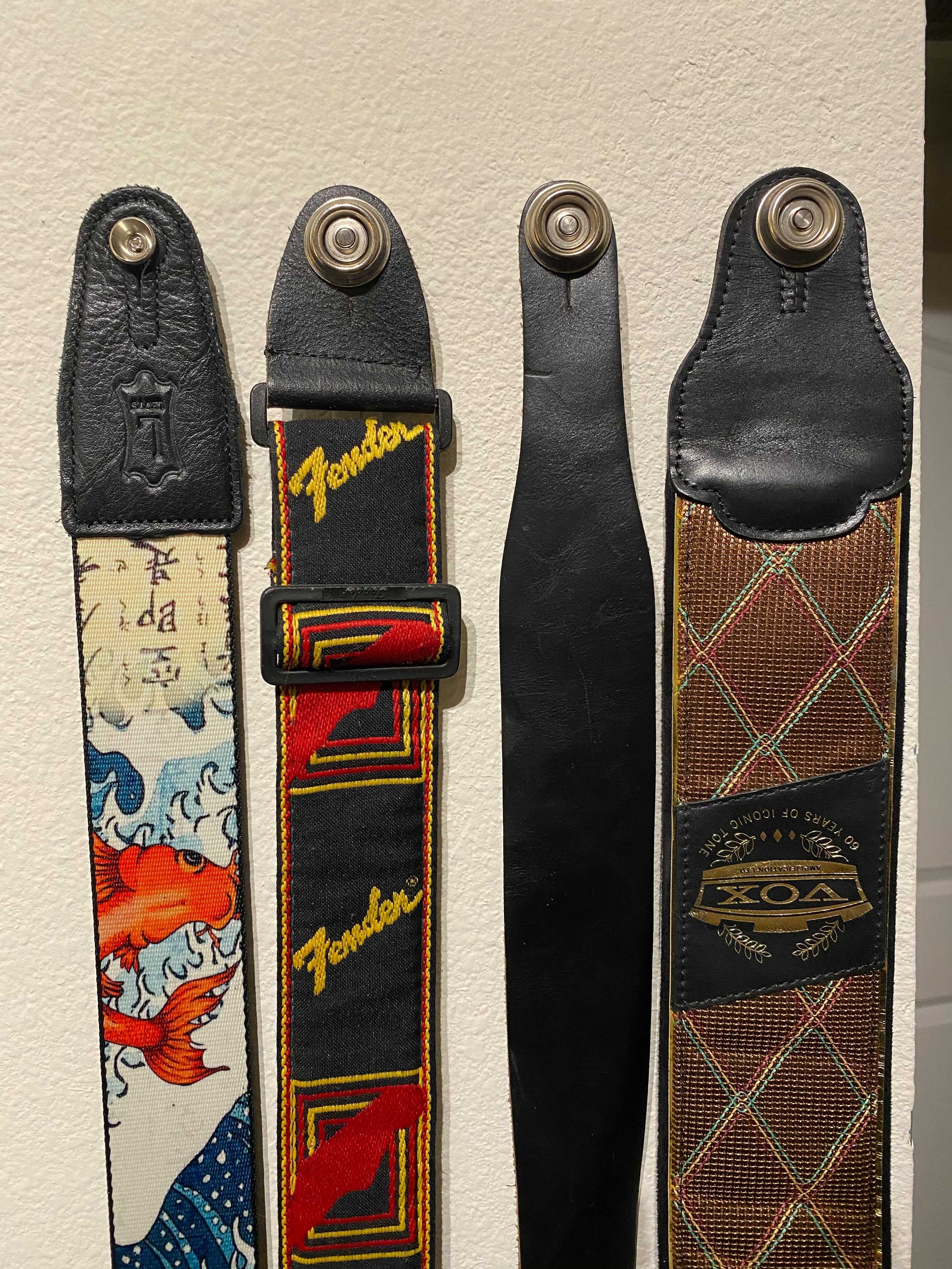 Guitarremsholder og Dunlop Strap Lock Dock