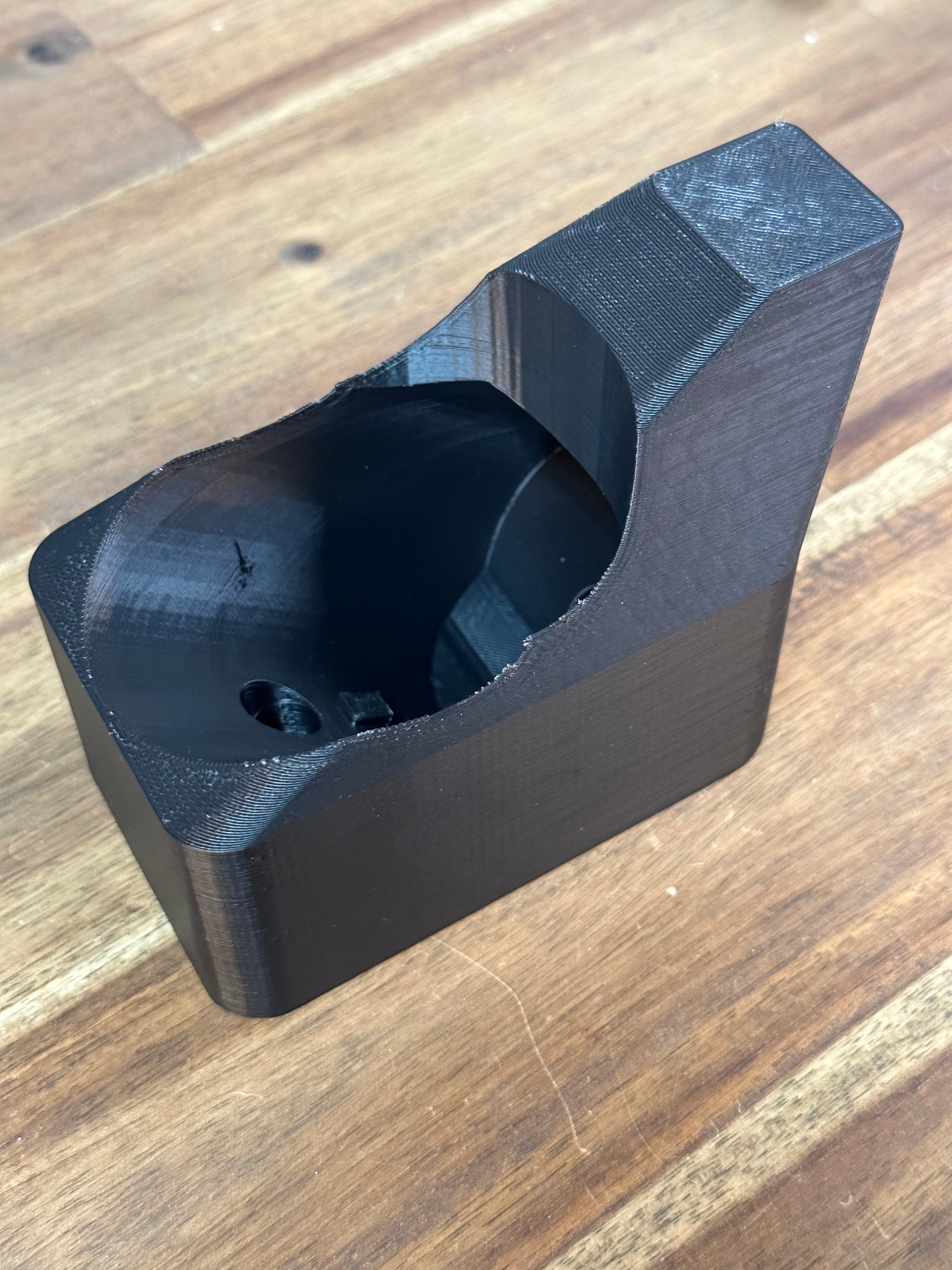Tesla CCS2 Wandhalterung für Ladebuchse