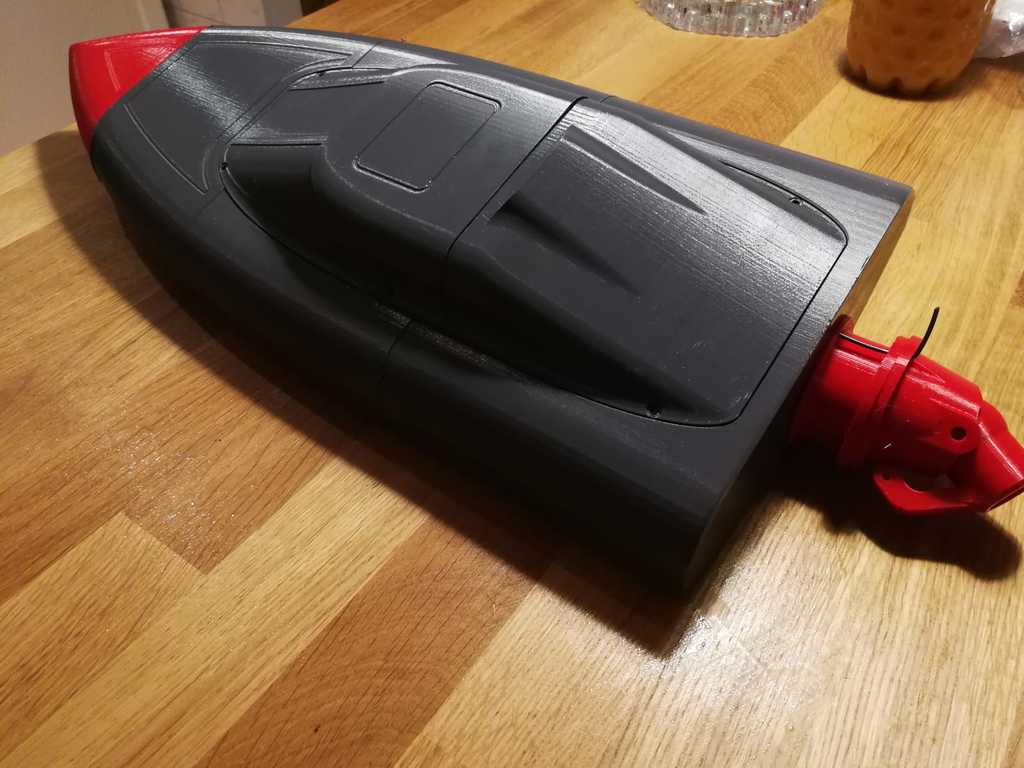 Bashtech RC Jet Boat – Geschwindigkeit und Spannung auf dem Wasser