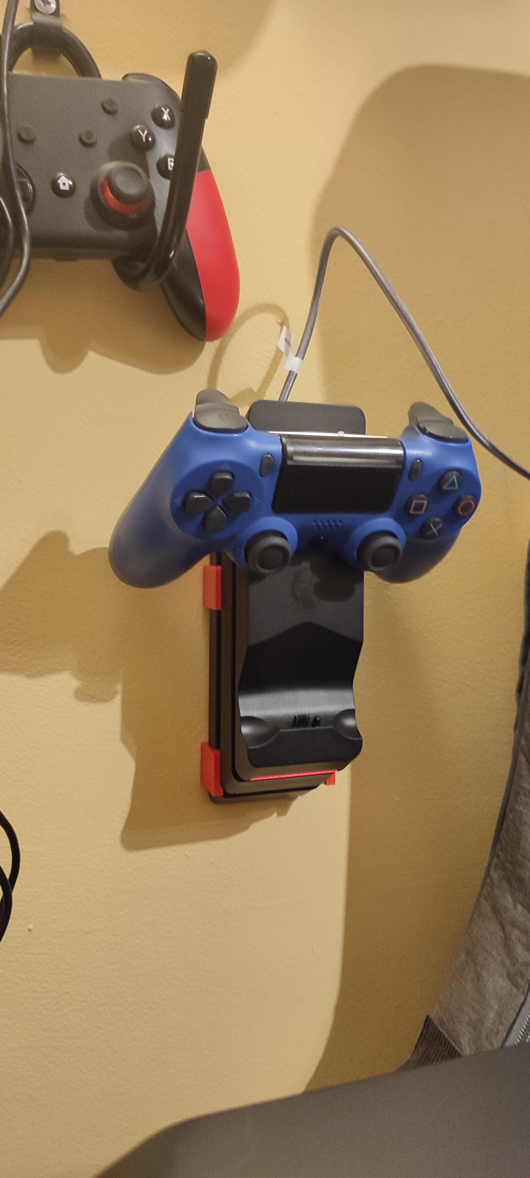 Lidl Silvercrest PS4 Controller Dockingstation Wandhalterung