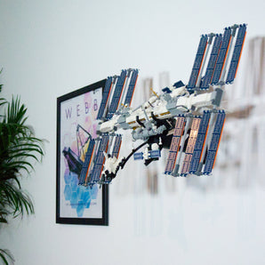 Wandhalterung für die NASA ISS Raumstation 21321
