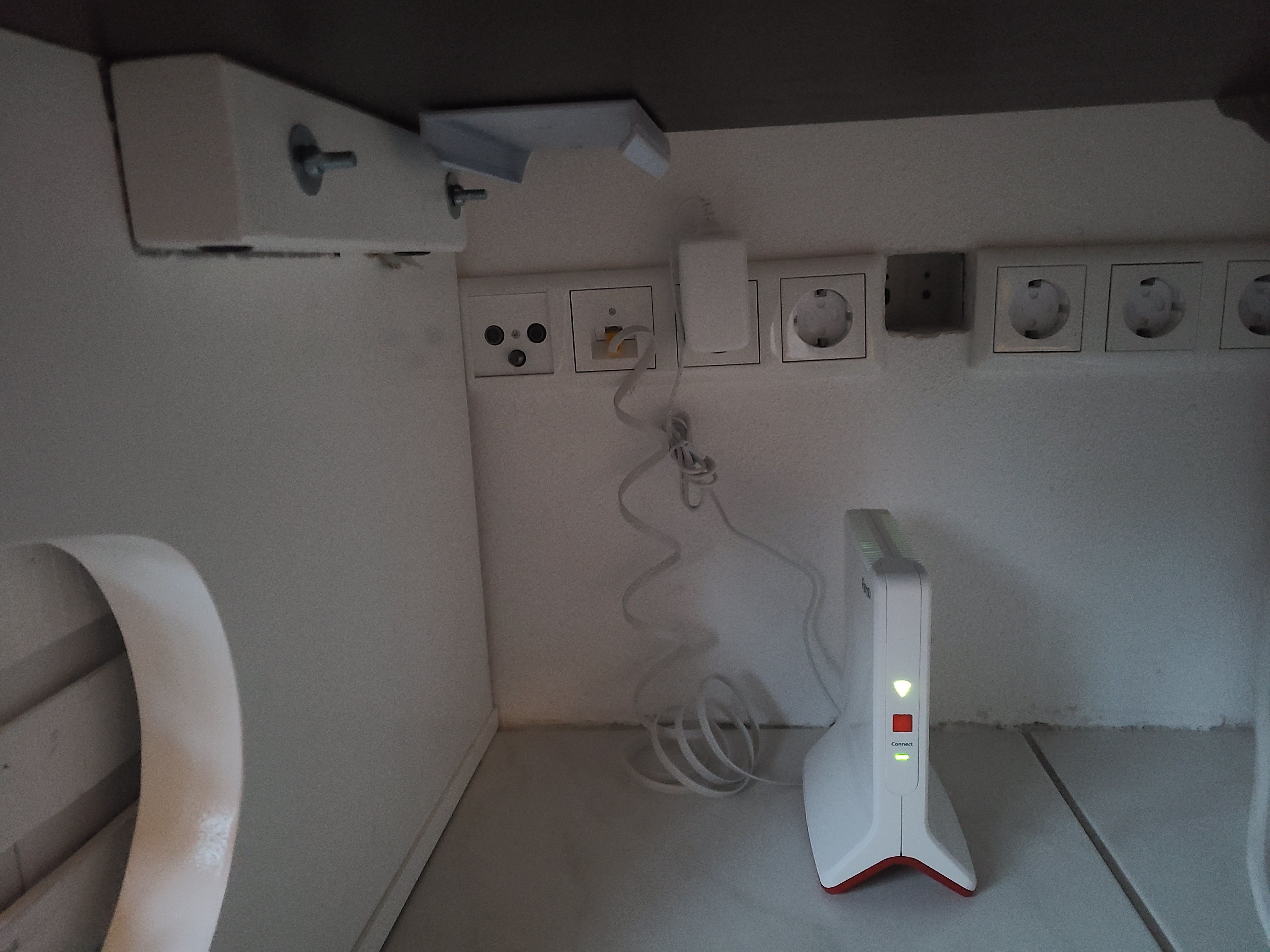 Montagehalterung für AVM FRITZ!WLAN Mesh Repeater 3000 und 6000