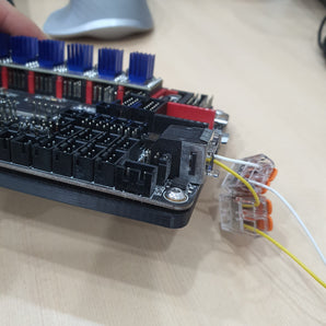 Niedrige DIN-Schienenmontage für LRS-200, RS-25, Raspberry Pi (3, 4 und Zero 2) und BTT Octopus