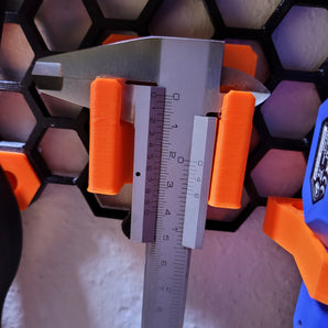 Messschieberhalter für Honeycomb Storage Wall