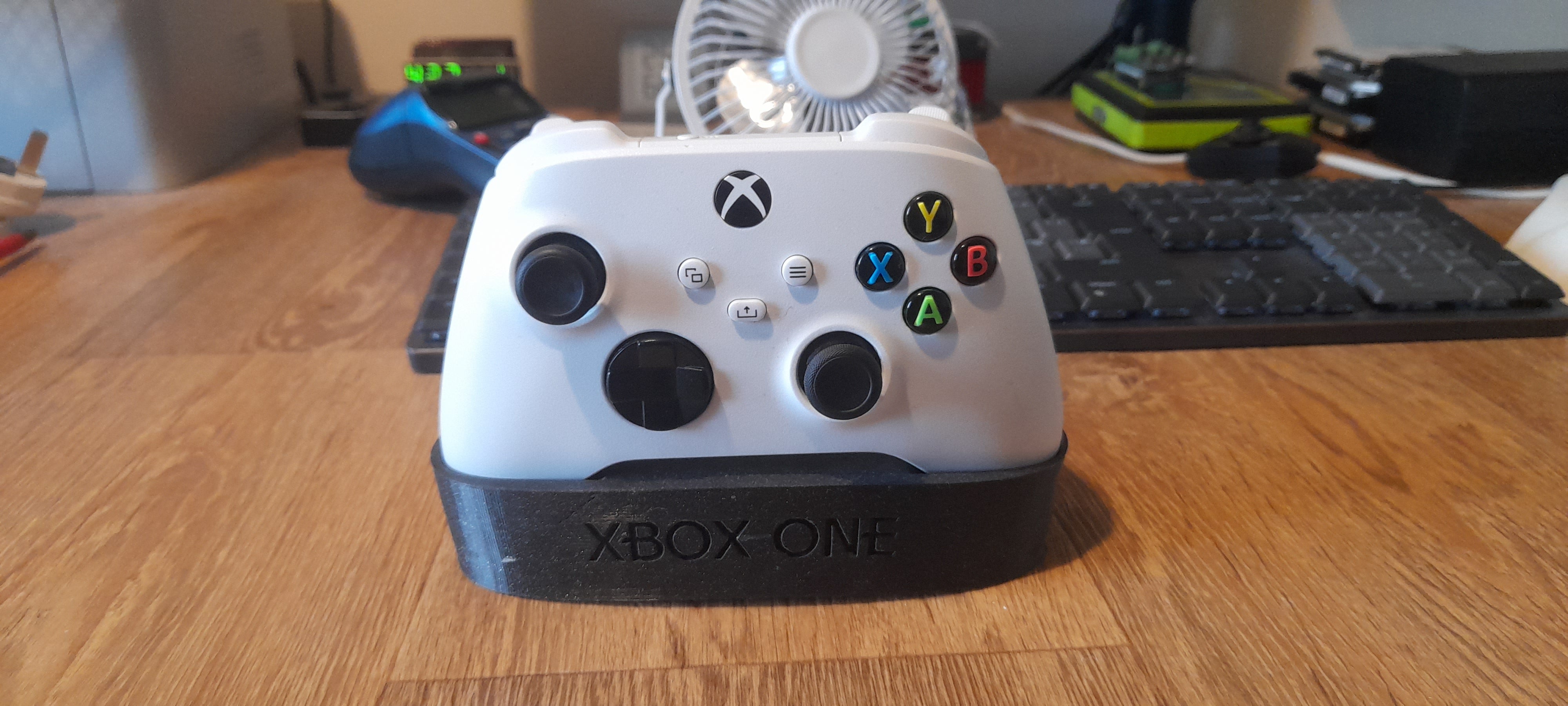 Xbox Series S Controller-Ständer – perfekte Passform und praktische Aufbewahrung