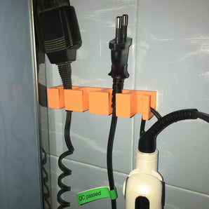 Kabelhalter mit Haken für 3 Kabel