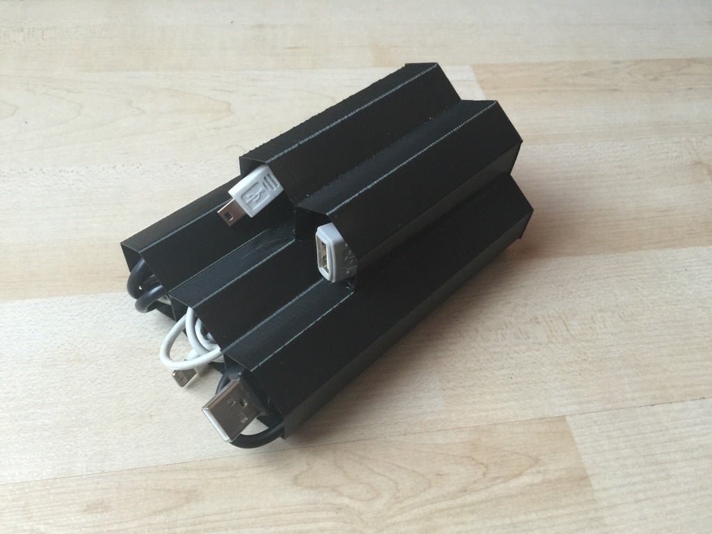Cable Hive Lite – Kabel-Organizer für den Schreibtisch