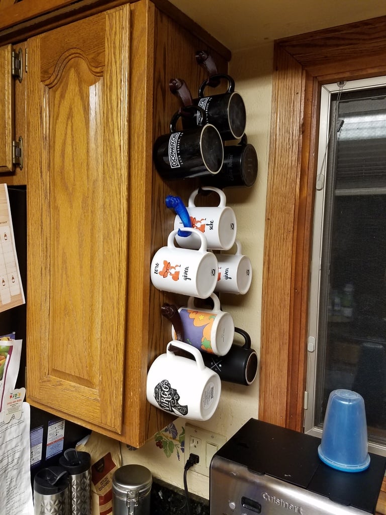 Praktischer Kaffeetassenhalter zum Ordnen von Tassen