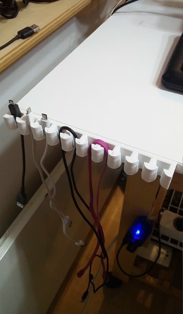 USB-Kabelhalter – praktisch und organisiert