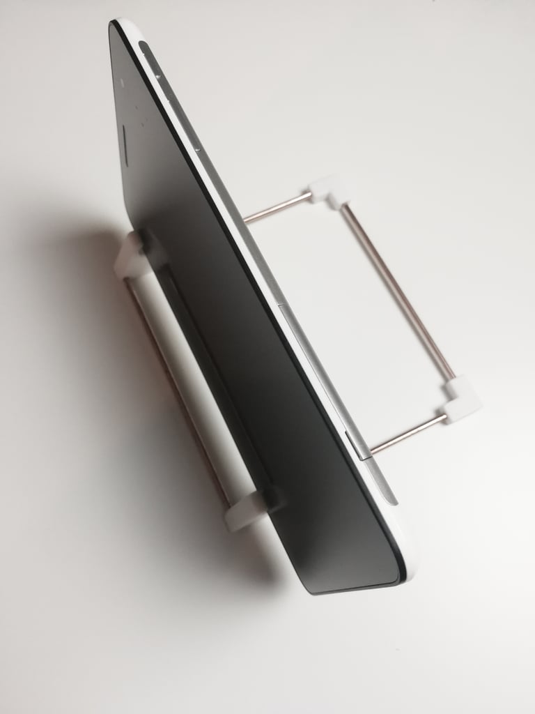 Verstellbarer Tablet-Ständer für Bett und Sofa