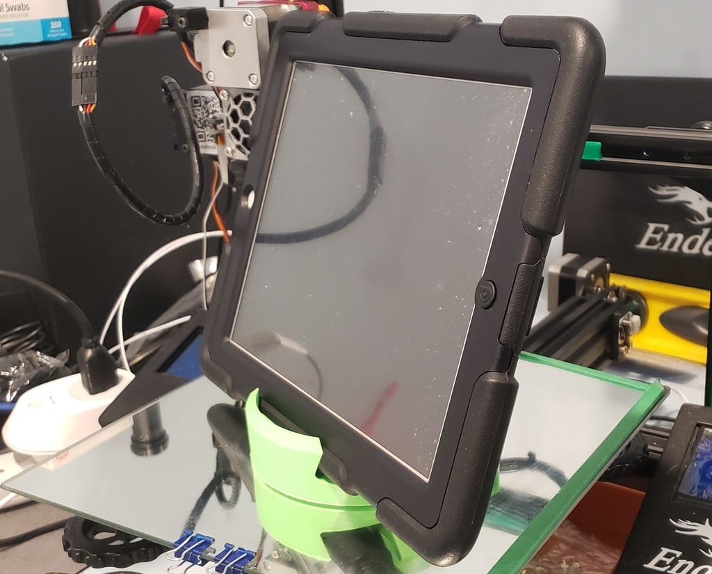 iPad-Montagehalterung mit robustem Gehäuse