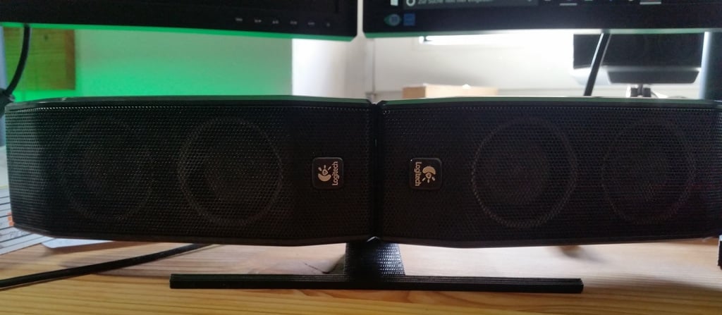 Logitech X-540 5.1 Lautsprecherhalter und Ständer für horizontale Positionierung