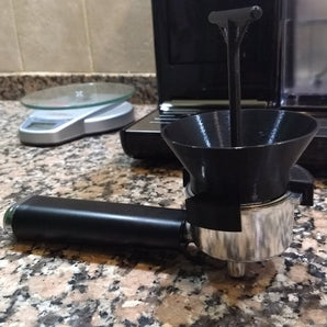 Espresso-Siebträgertrichter mit Verteilerfunktion