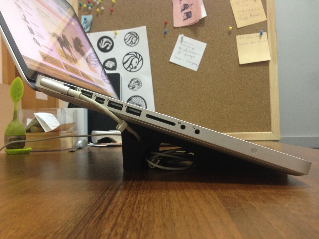Ergonomischer Ständer für Apple MacBook Pro 15" (2008-2011)