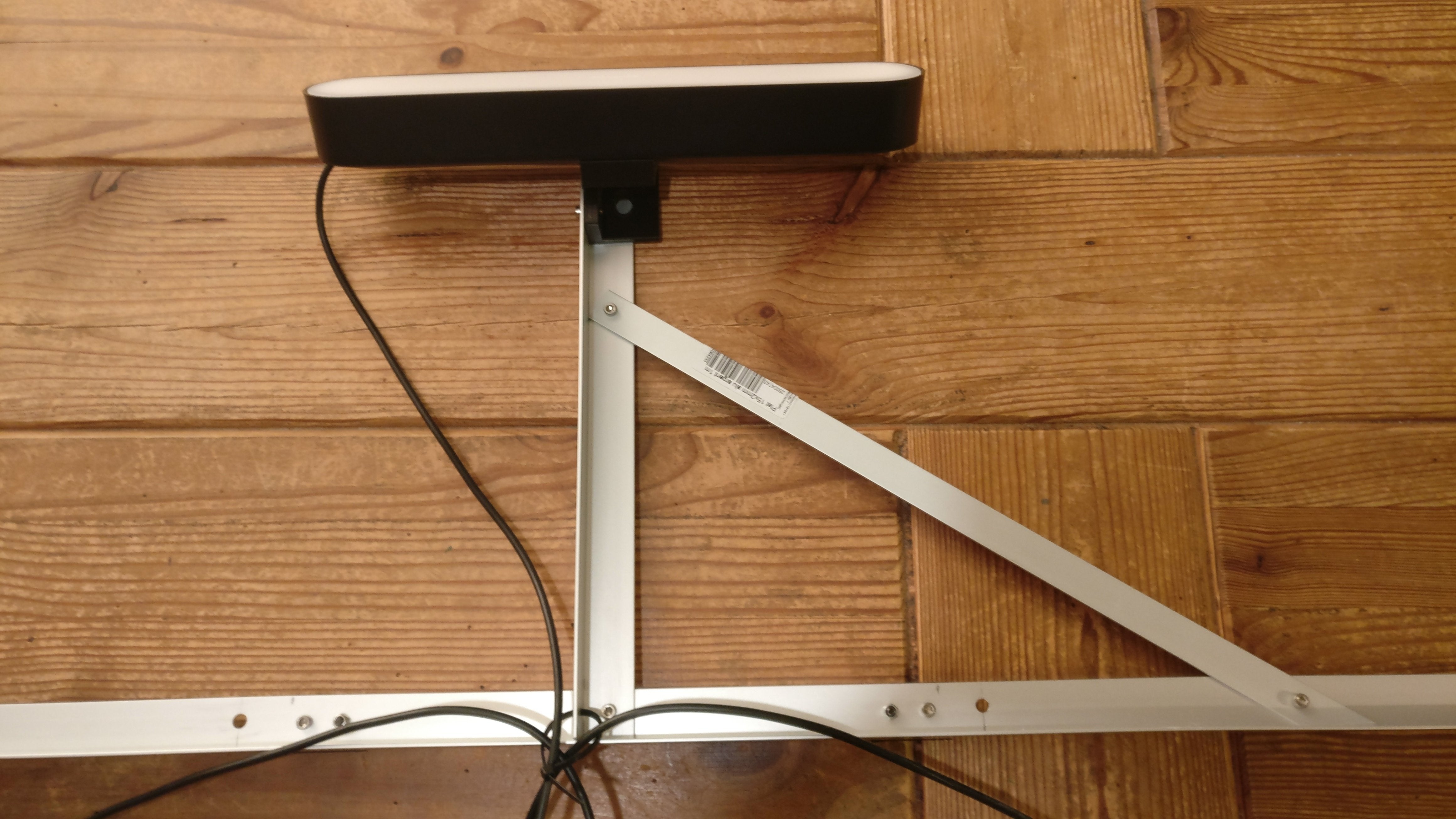 Unterstützung für Philips Hue Play Light Bar TV-Halterung