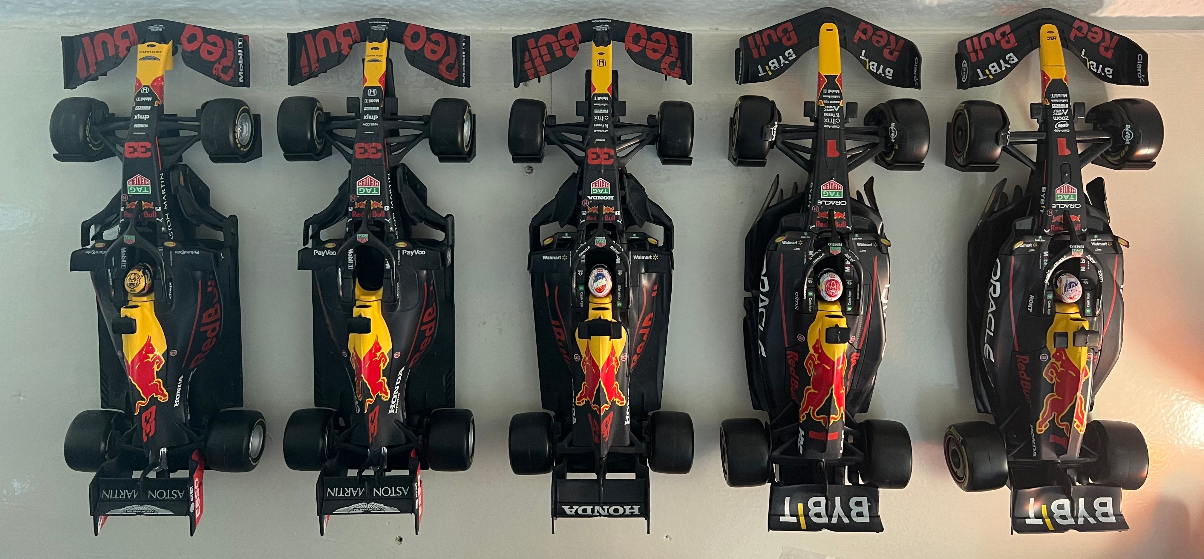 Burago Jumbo F1 vægmontering (1/24)
