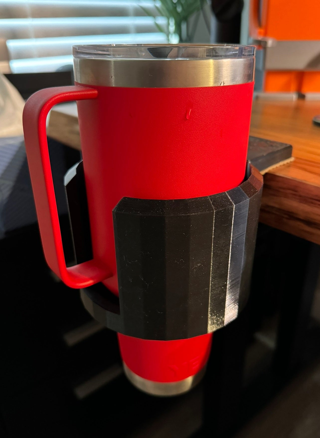 Clamp-on Kopholder til Skrivebord – Ideel til Yeti og Stanley Tumblere