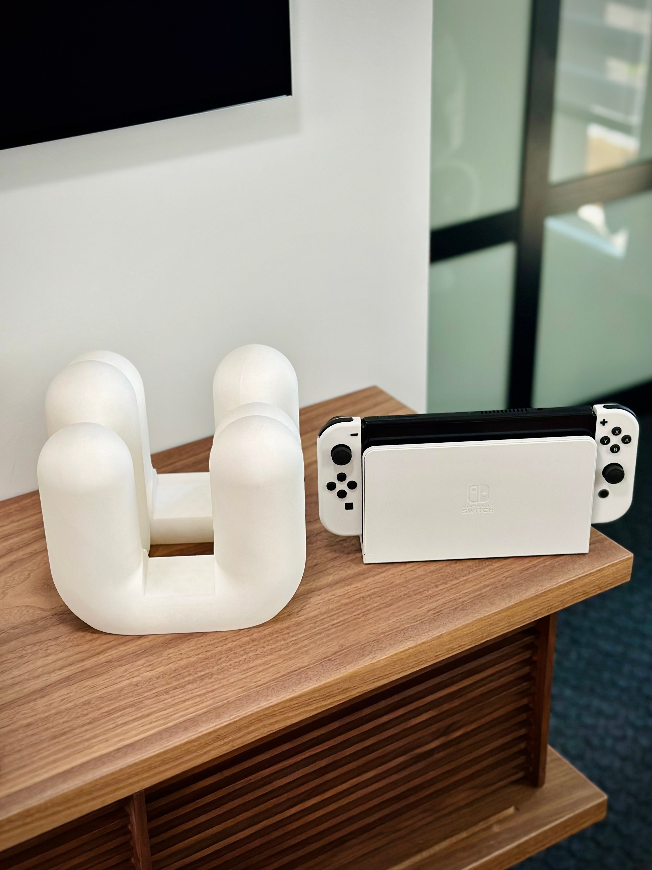 Capsule Dock für Nintendo Switch – Eleganter Ständer für OLED &amp; Classic