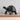 Low-Poly-Skulptur einer gehenden Schildkröte