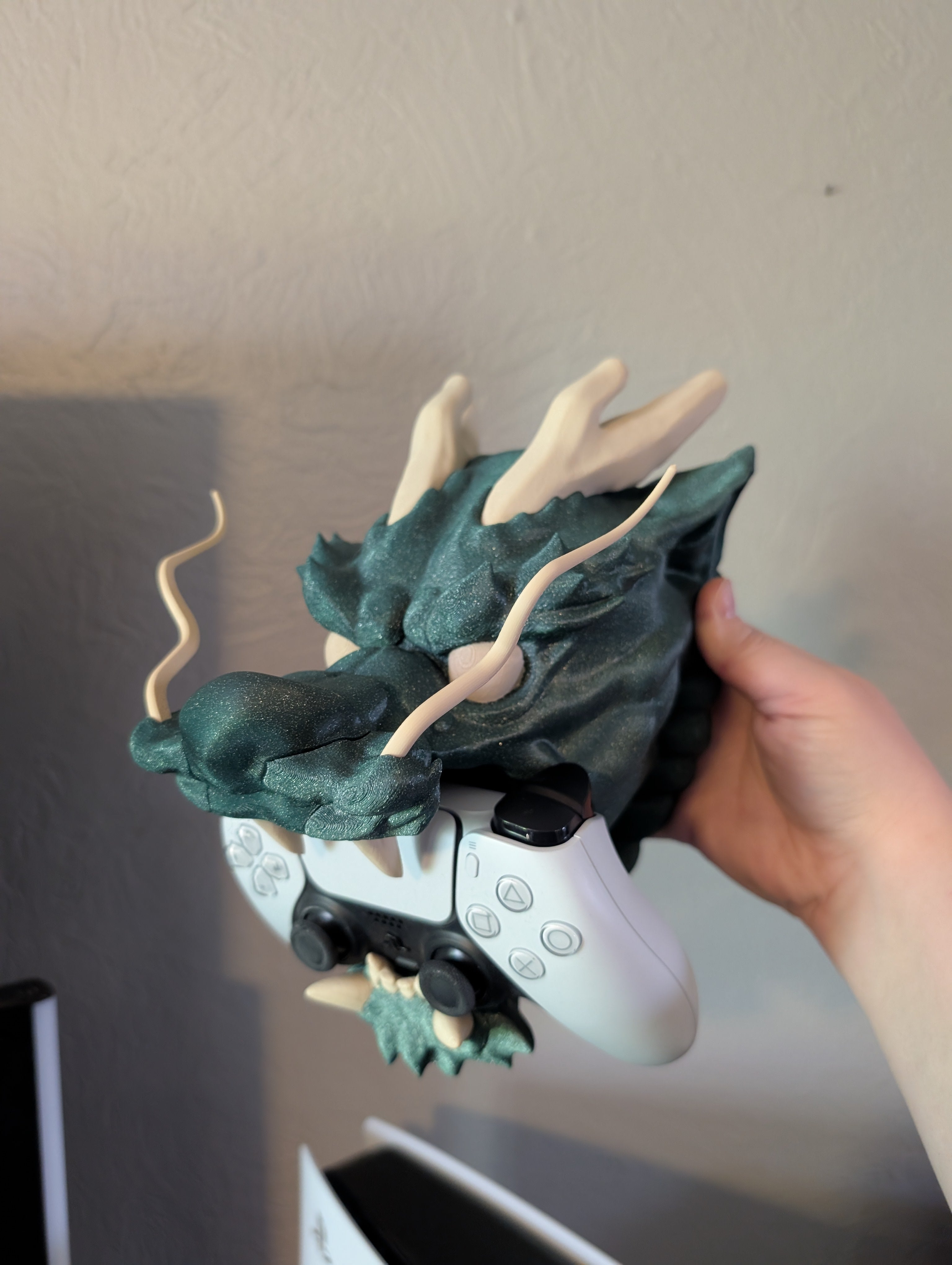 Dragon Controller Stand – Der ultimative Schutz für Ihre Gamecontroller