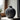 Moderne gerippte Vase mit strukturierter Oberfläche