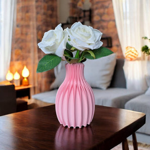 Einzigartige facettierte Vase in Sakura Pink