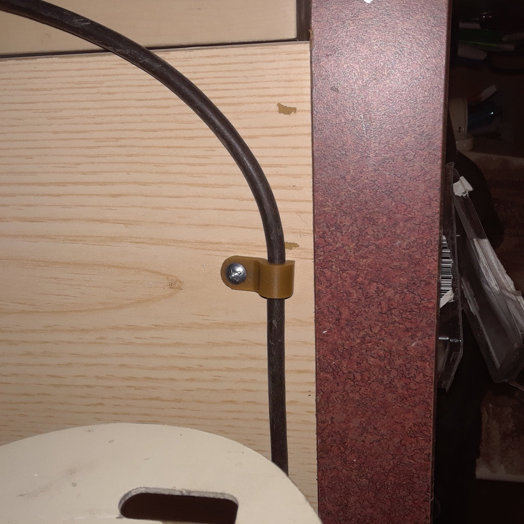 Netzkabelclip