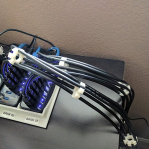 Siebeneckiger USB-Kabel-Organizer