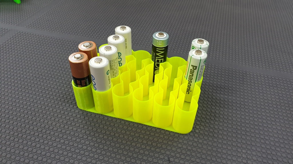 Batteriehalter für AA-, AAA-, 18650- und 9V-Batterien (Vase Mode Print)