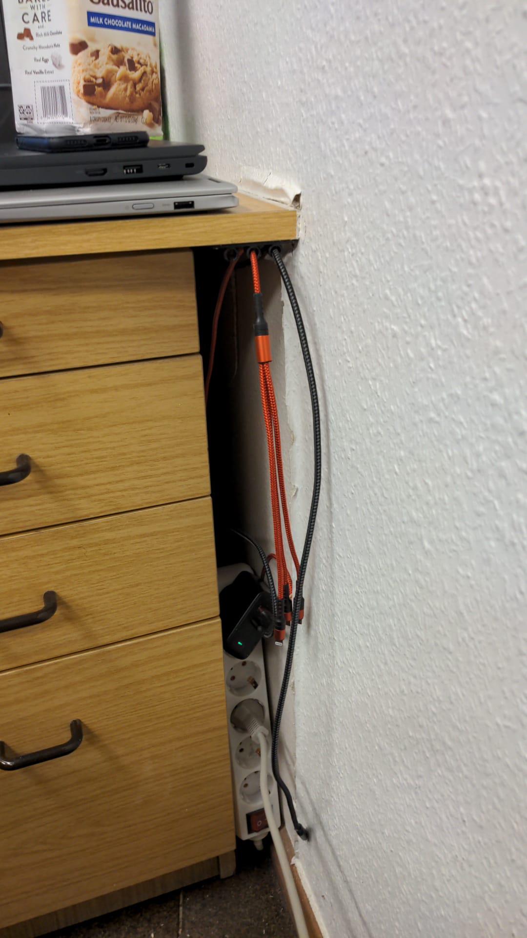 USB-Kabelhalter
