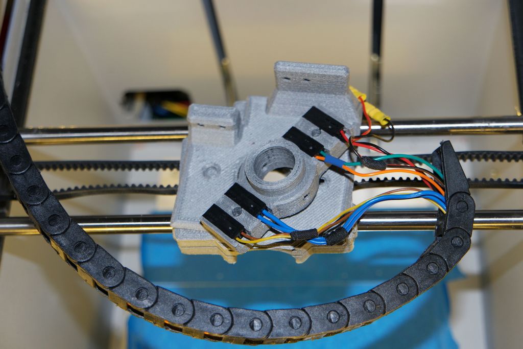 German RepRap NEO E3D V6 Halterung mit elektrischem Anschluss