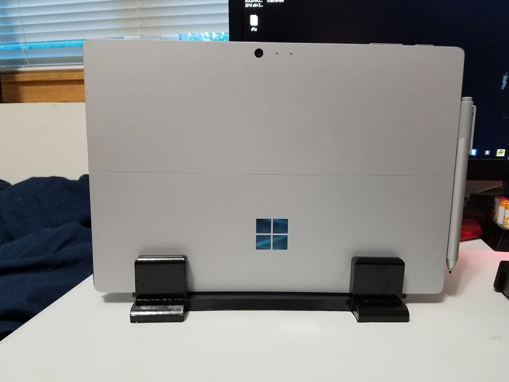 Surface Pro 4 Ständer mit Tastatur