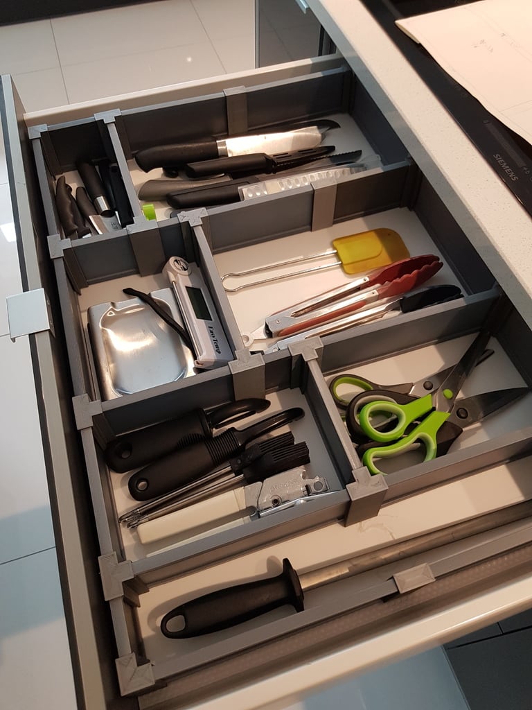 Modulares und anpassbares Schubladeneinteilungssystem