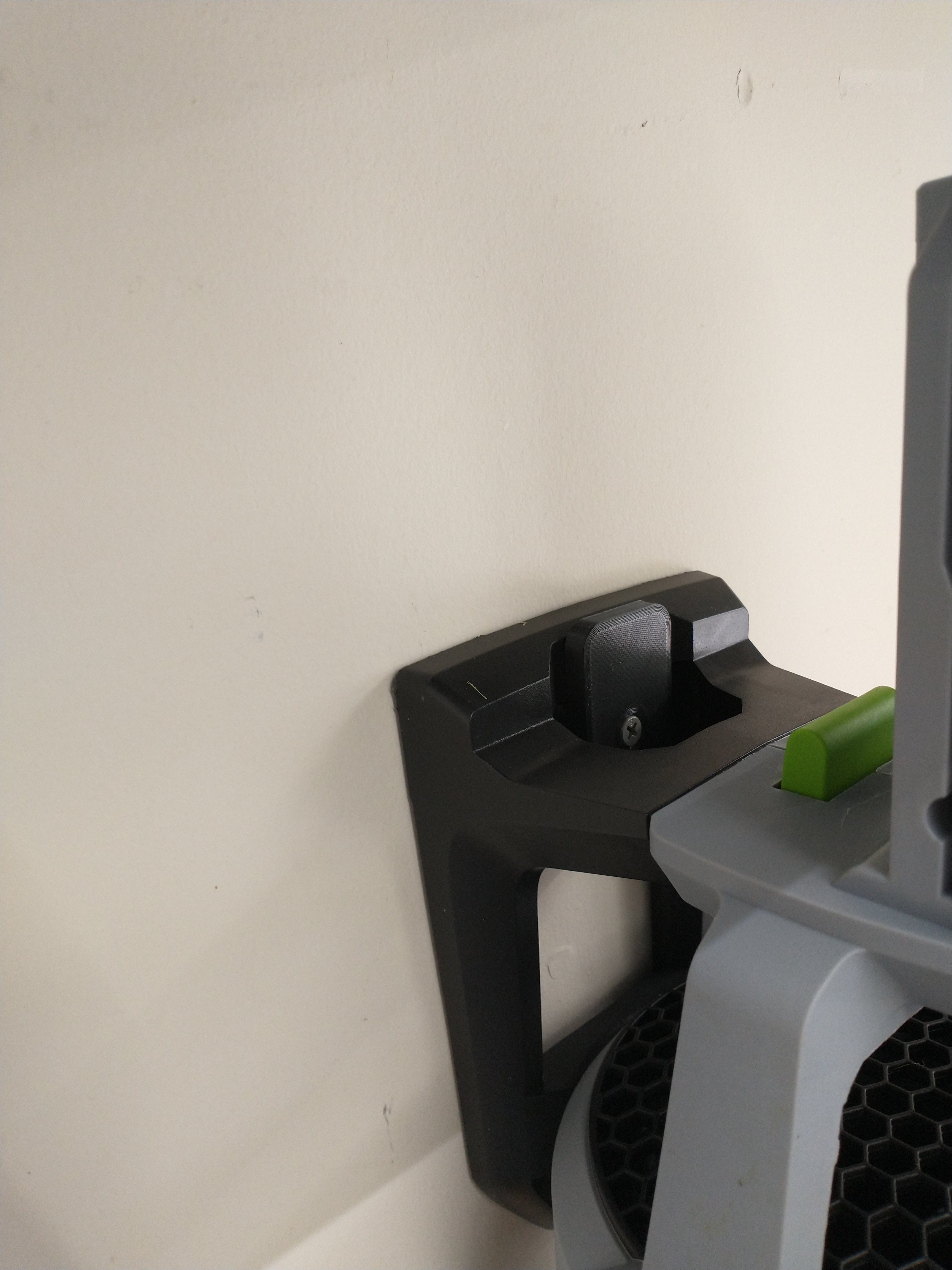 Equipment Wall Hanger Mount (Ego 530) - Wandhalterung für Geräte