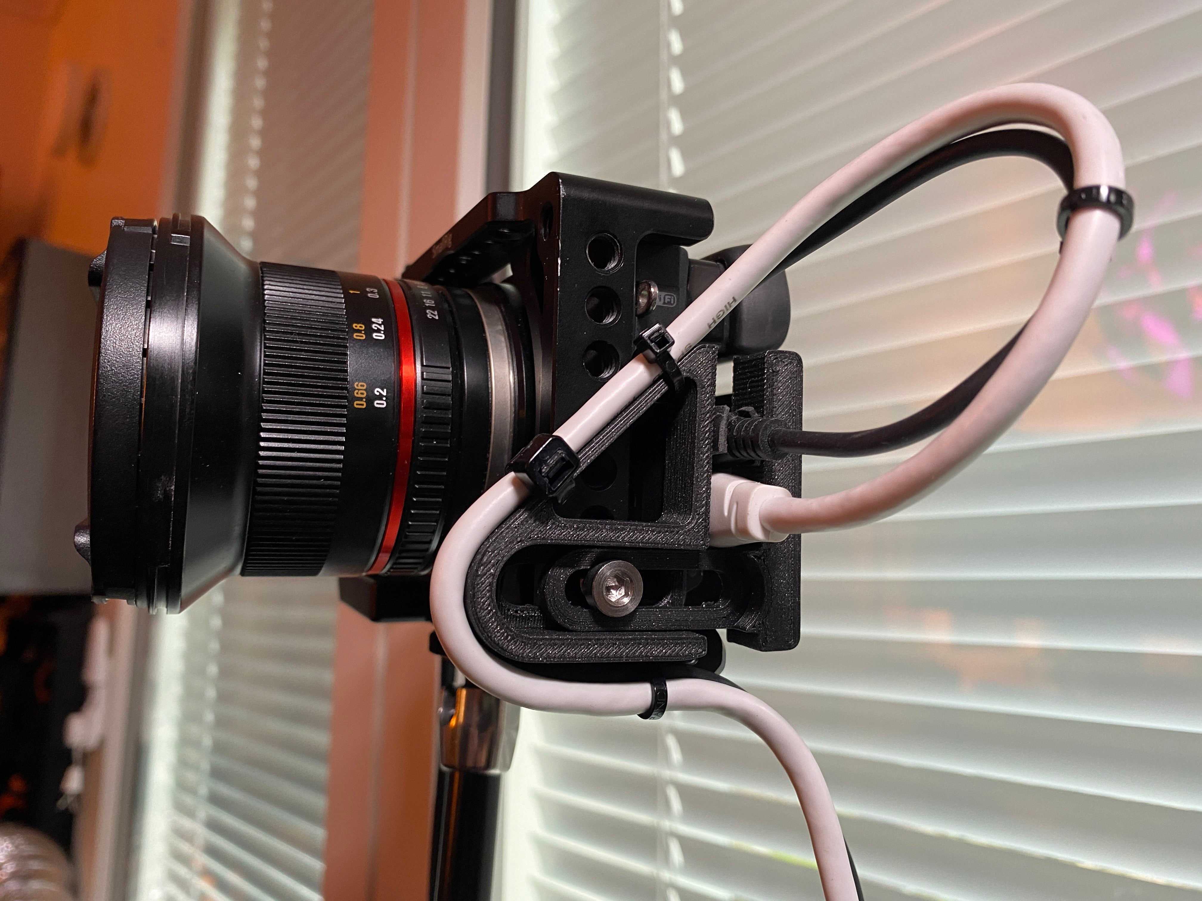 SmallRig HDMI/USB-Kabelclip