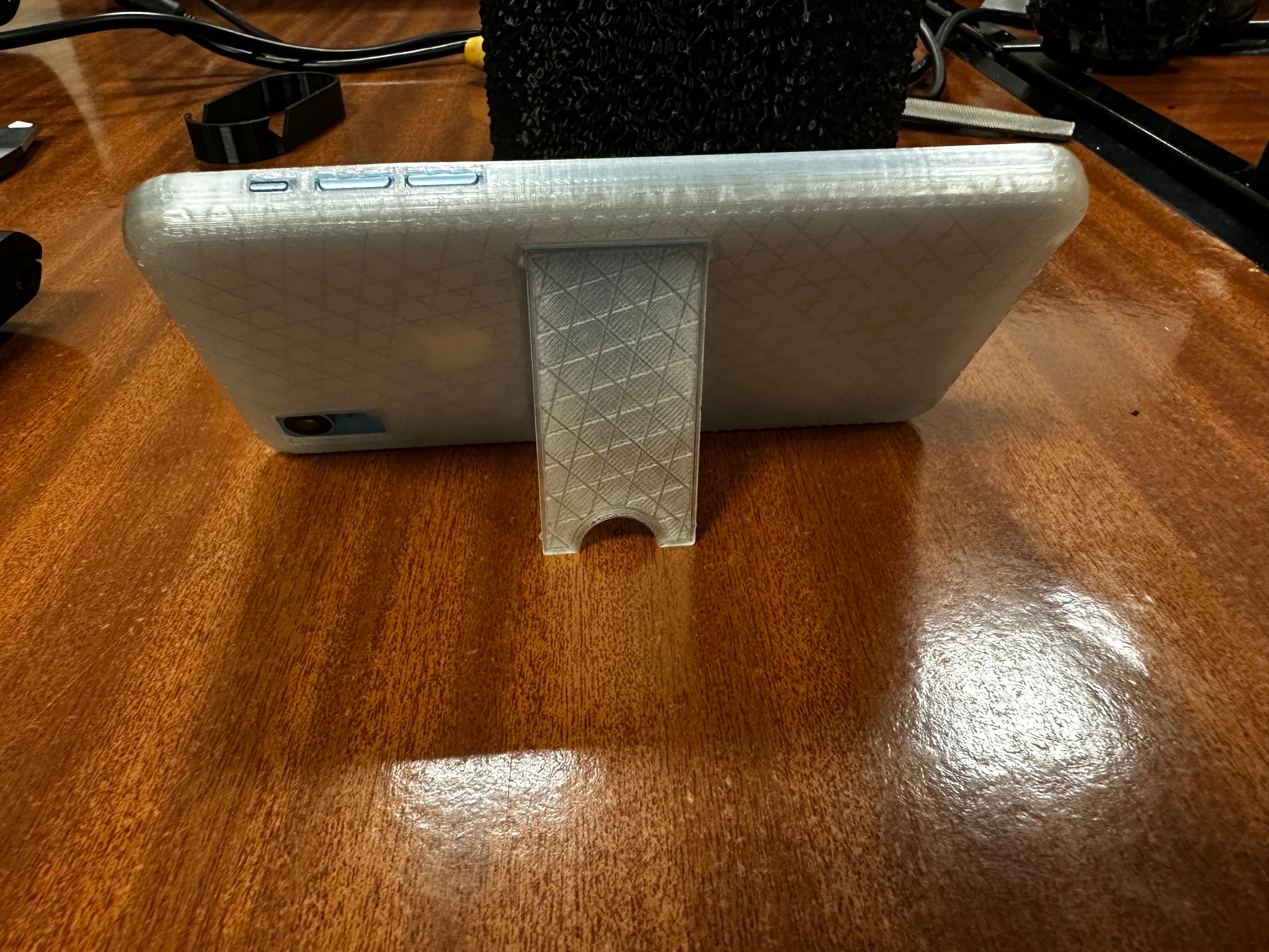 iPhone XR Case Ständer für Universitätsprojekt