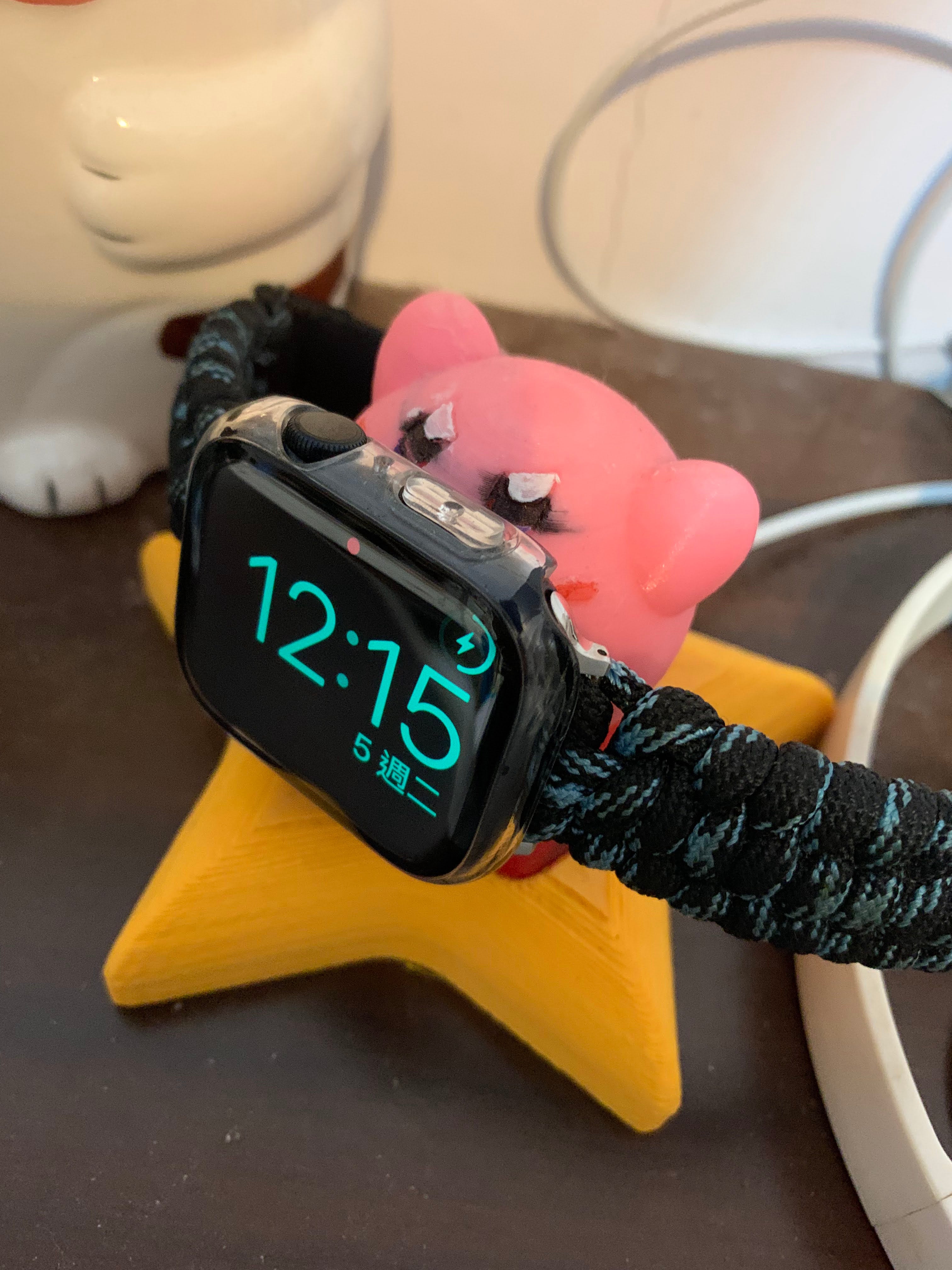 Kirby Apple Watch Ladestation