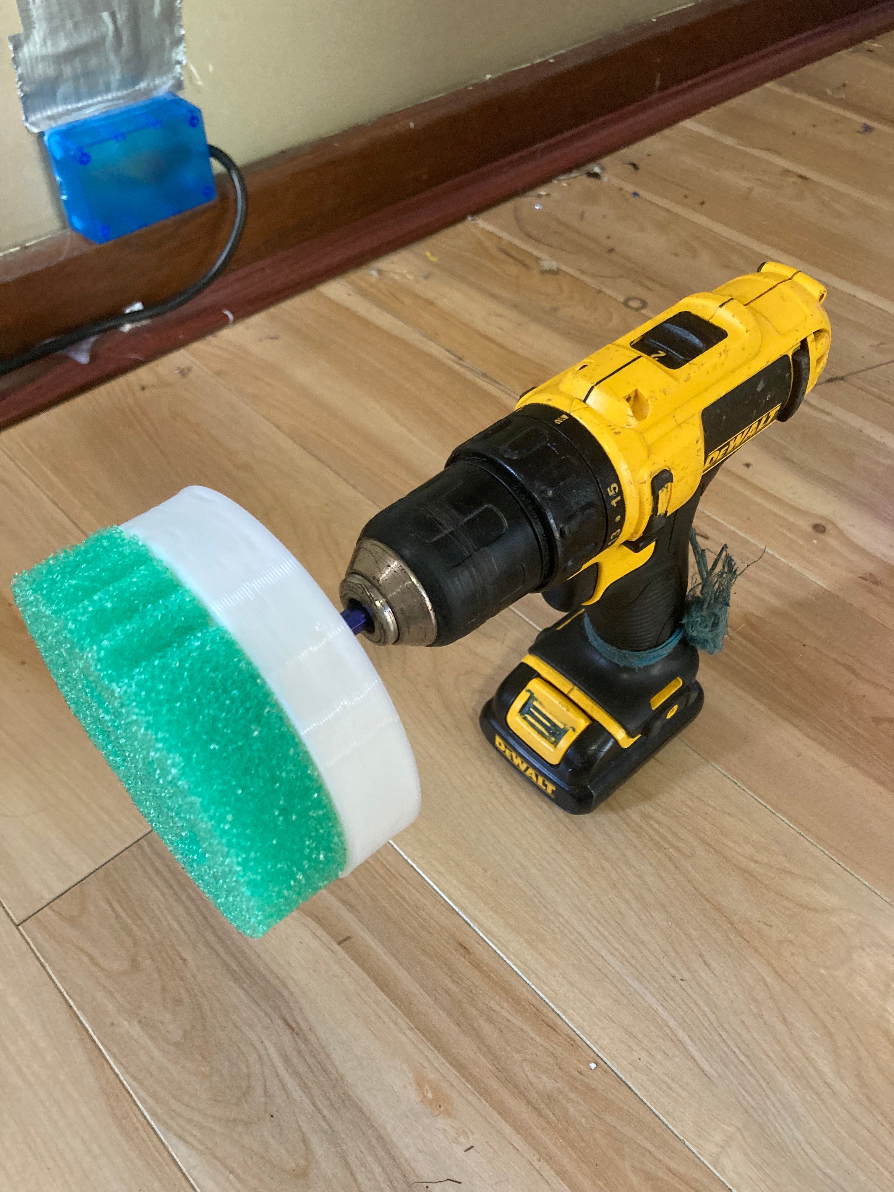 Drill Daddy – Effektiver Scrub Daddy Halter für Bohrmaschinen
