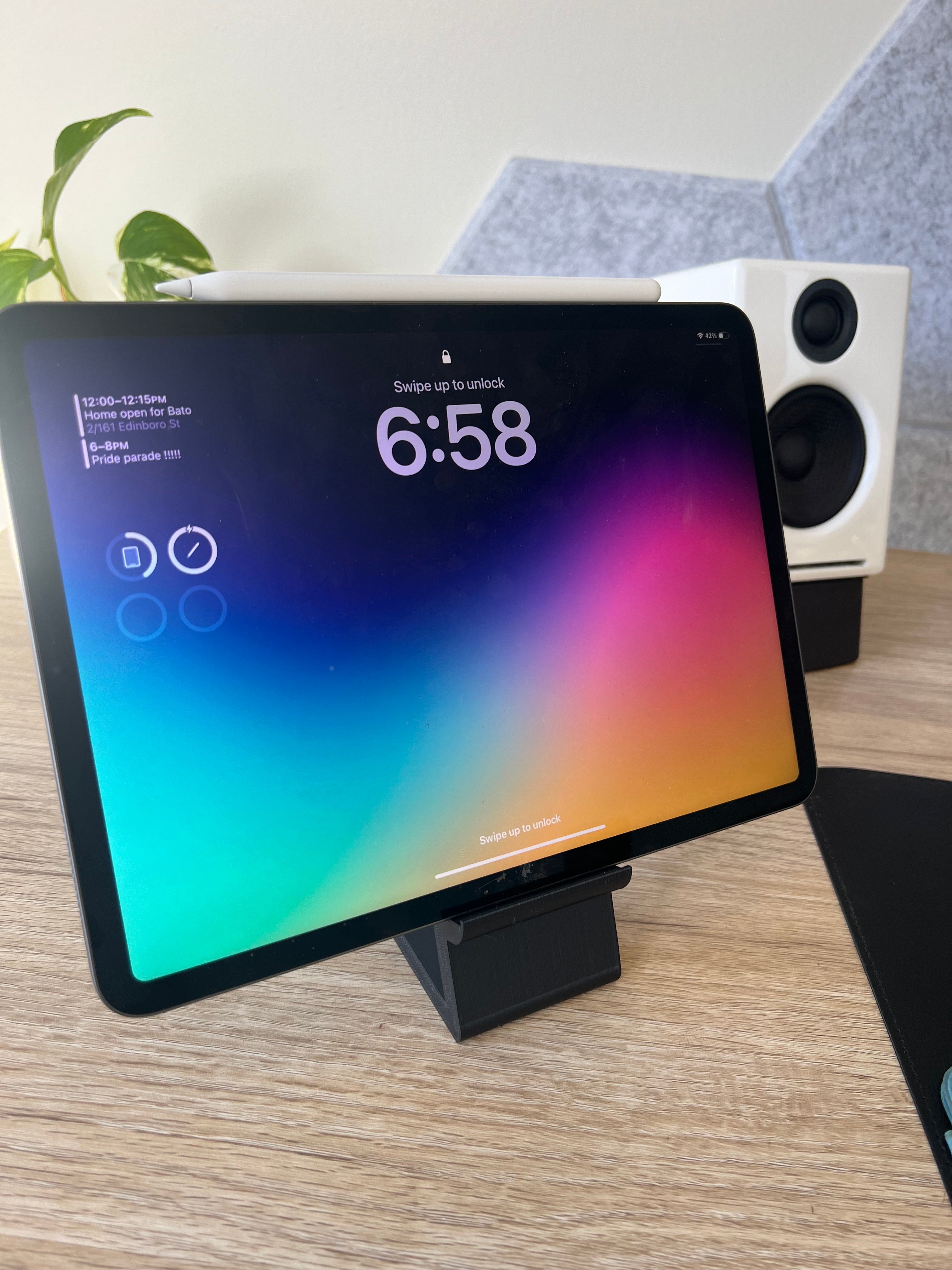 Einfacher iPhone/iPad-Ständer