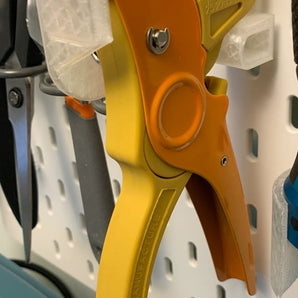 Halter für Abisolierzange für Ikea Skadis