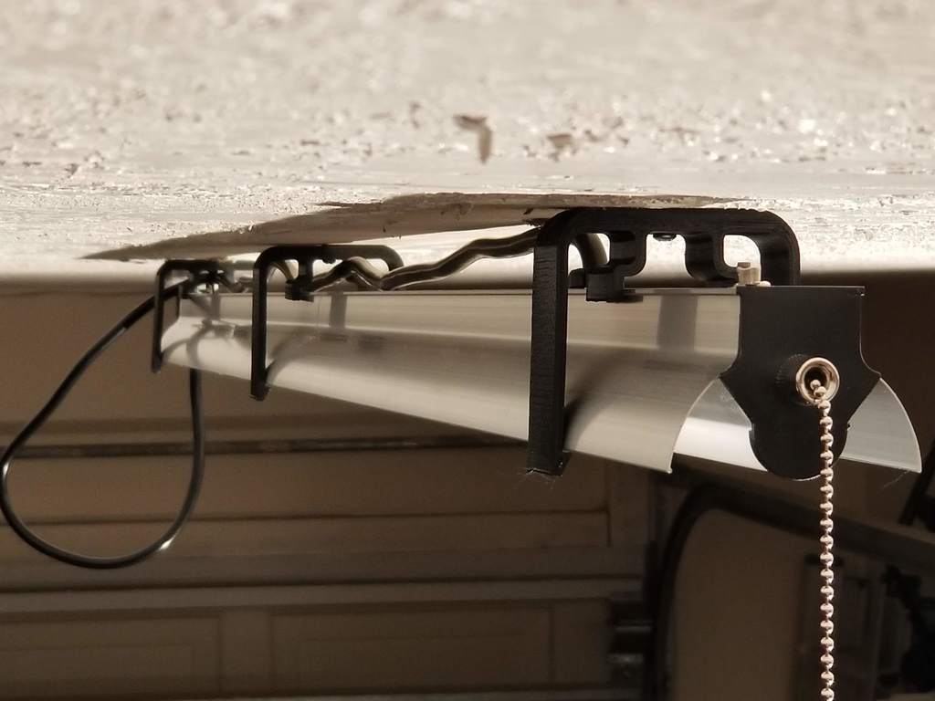 Harbor Freight LED-Arbeitslicht-Montagehalterung