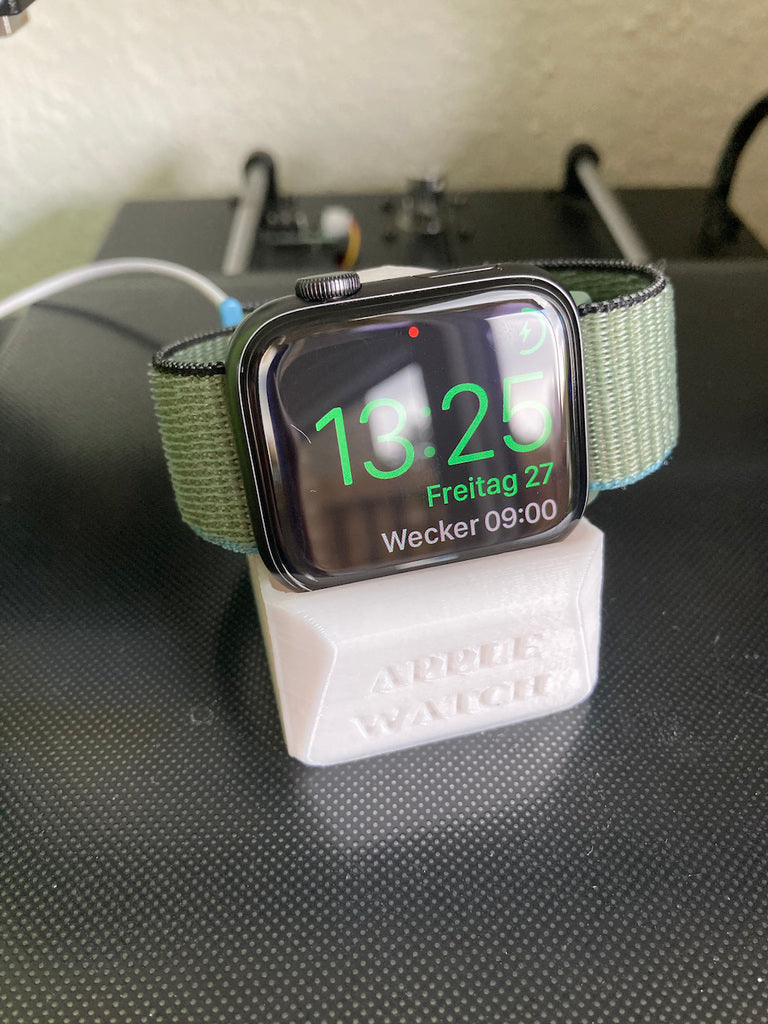 Ständer für Apple Watch 44 mm mit USB-A-Adapter