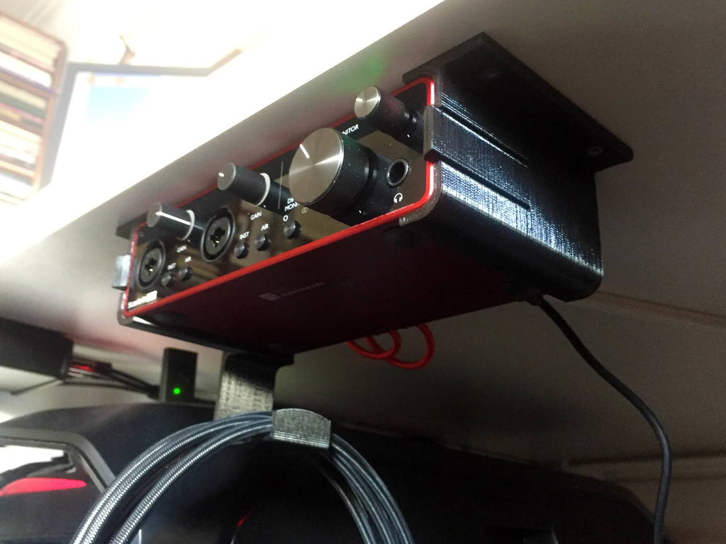 Focusrite Scarlett 2in2 Halterung der 3. Generation