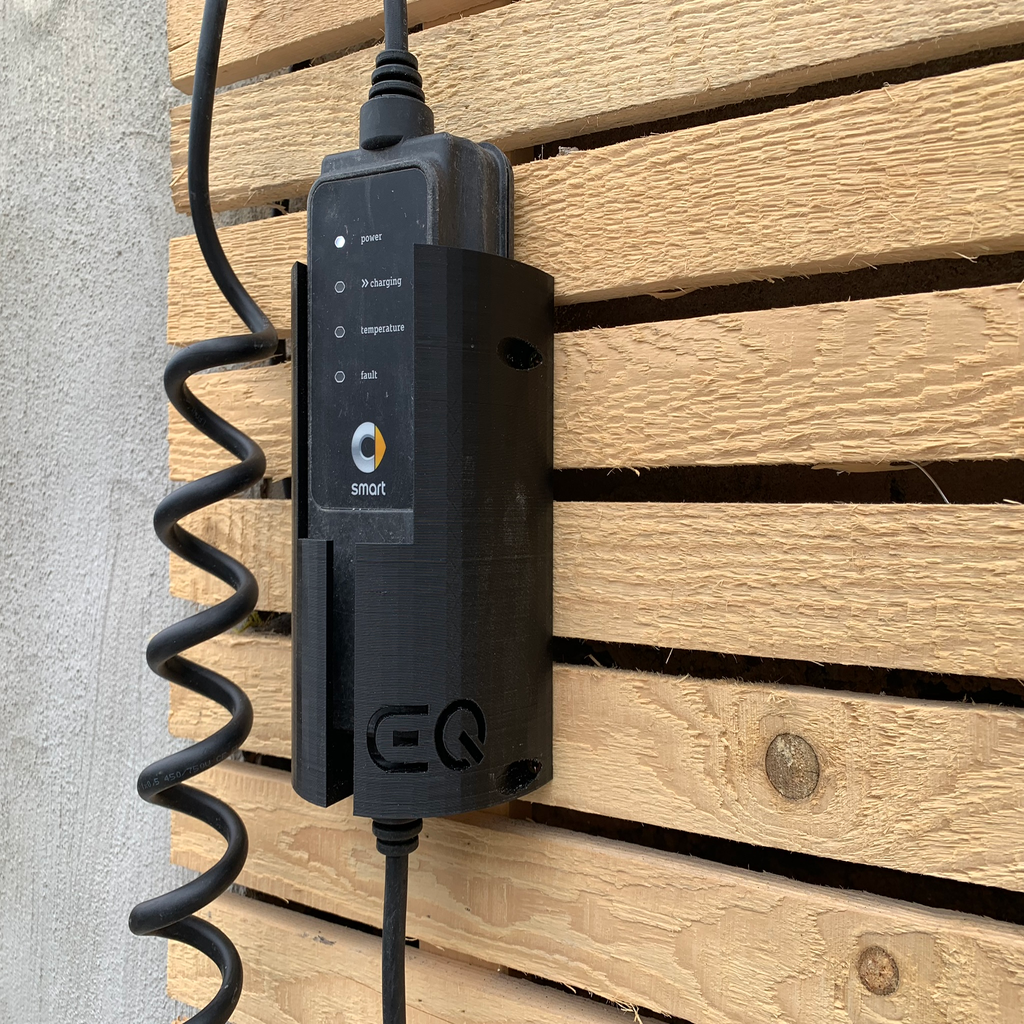 Ladekabelhalter für Smart EQ – Praktisch und funktional