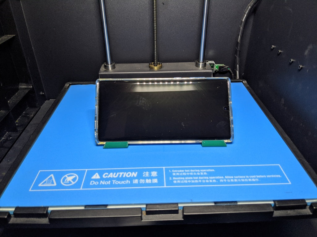 Ständer für Samsung Note 10+ im Querformat