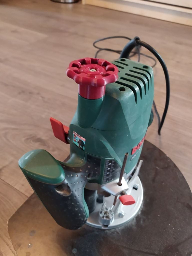 Bosch POF 1400 Router Udskiftningsknap – Ventilstil