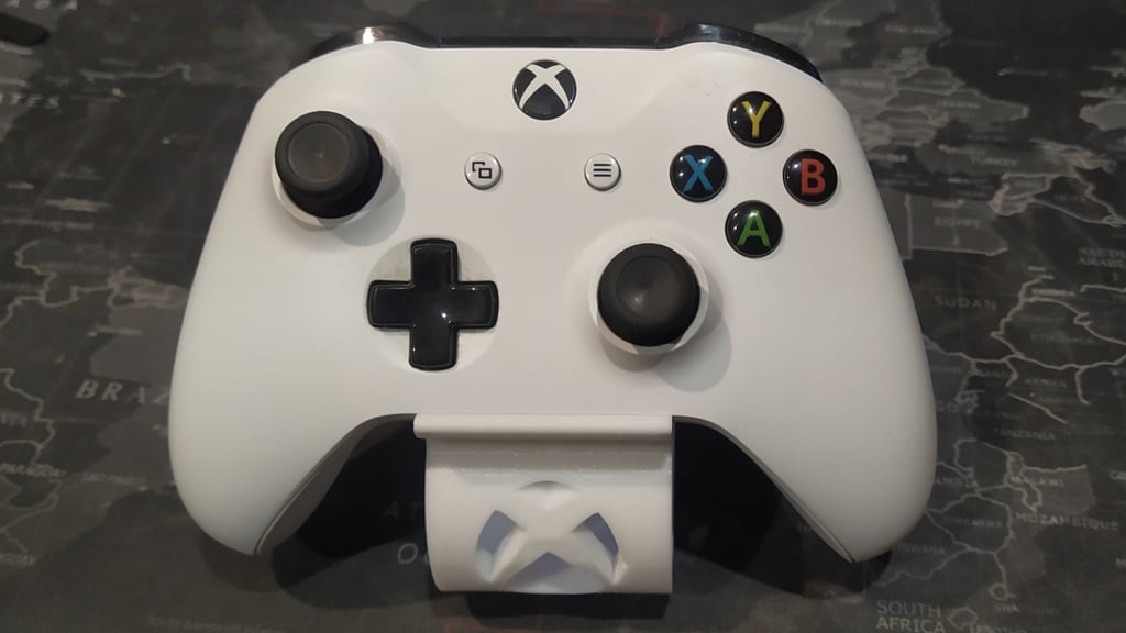 Stilfuld Xbox One Controller Stand med Integreret Batteriholder
