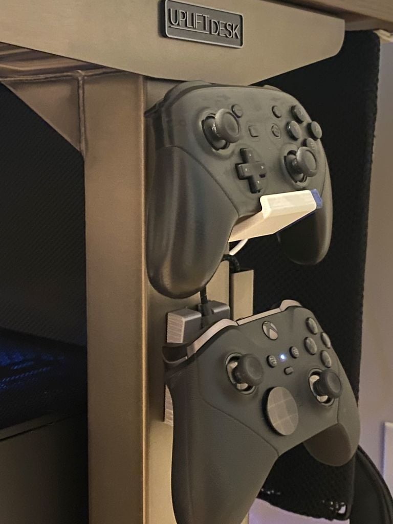 Universelle Wandhalterungen für Konsolen-Controller (inkl. Ladehalterung für Xbox Elite Series 2)