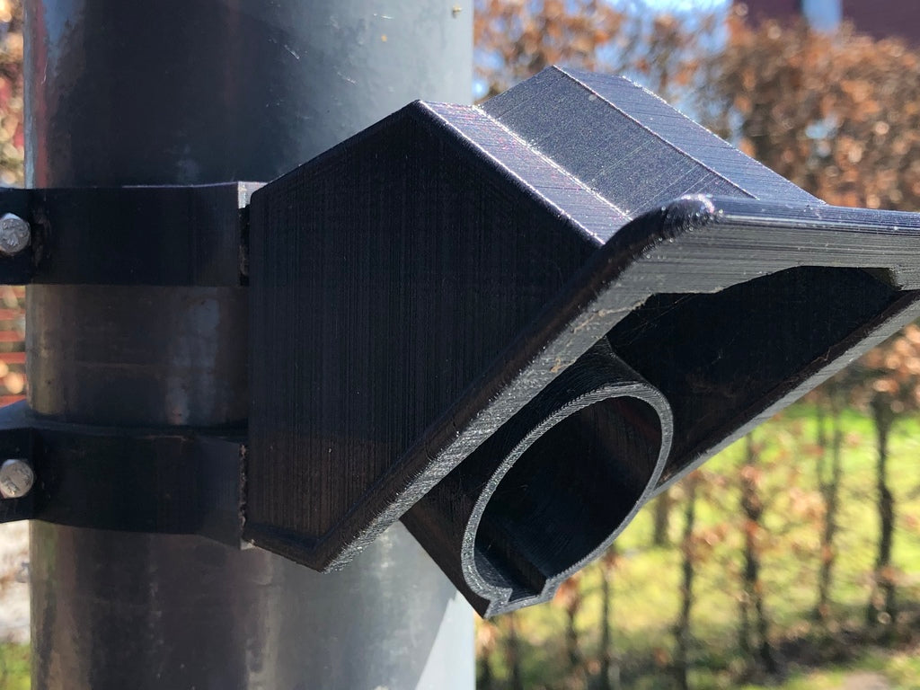 Mennekes Typ 1 Ladekabelhalter für Wand/Stange (110 mm Carport-Stange)